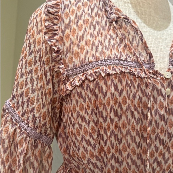 Patterned Long Sleeve Dress - Picture 3 of 12